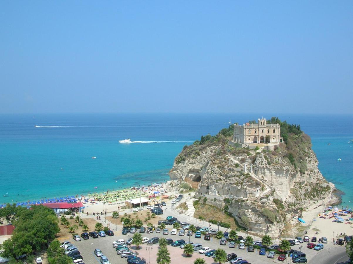 Casetta Pinetamare Тропея Экстерьер фото
